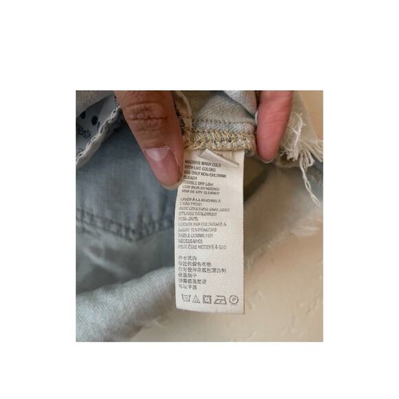 Free People Mini Skirt 26 Sidecar Distressed Denim Mini Light Blue - Picture 8 of 9